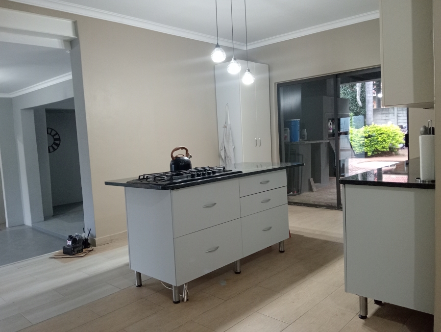 To Let 4 Bedroom Property for Rent in Cashan North West